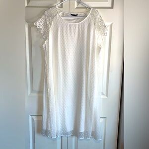 BloomChic White Sheath Midi Dress with Scoop Neck